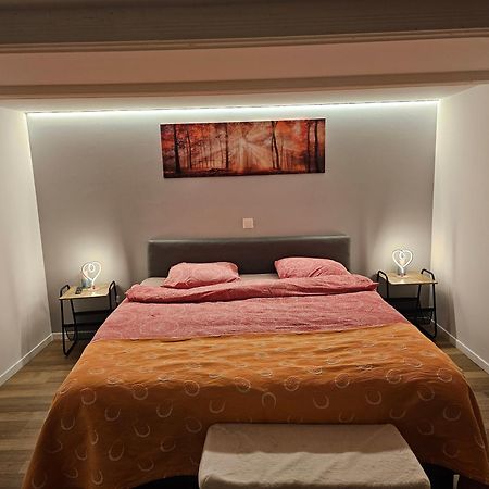 Joli Appartement Au Coeur Du Village Orsières Exteriör bild